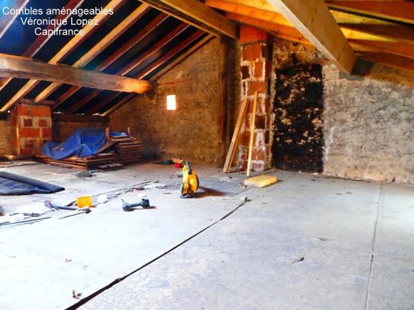 Agen centre, proche de la Mairie et des Jacobins, petit immeuble de 114 m² sur 3 niveaux composé de 3 appartements