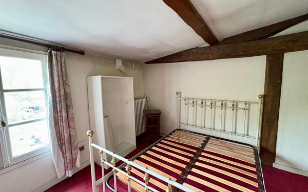 Maison à vendre    7 pièces •  Niort