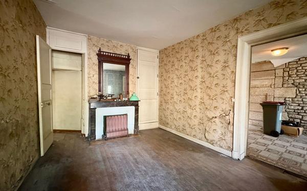 Maison à vendre    7 pièces •  Niort