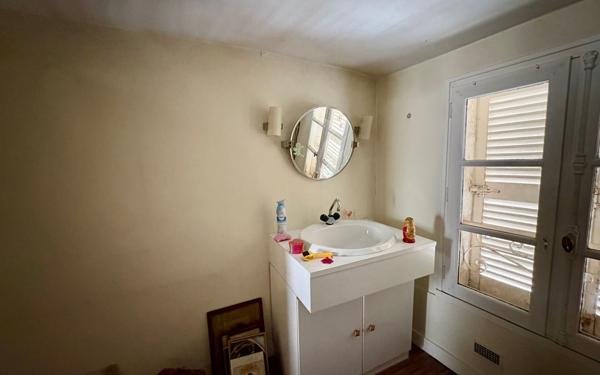 Maison à vendre    7 pièces •  Niort