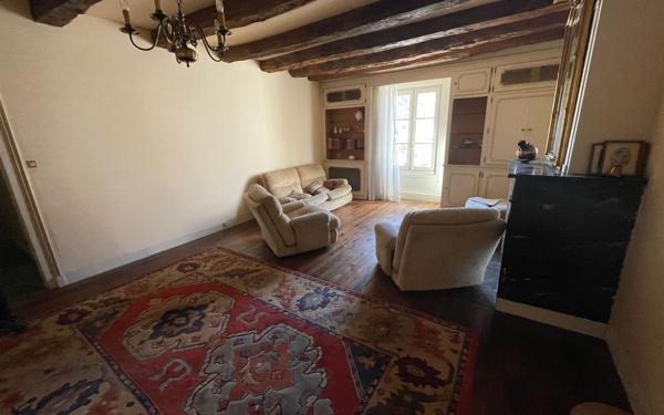 Maison à vendre    7 pièces •  Niort