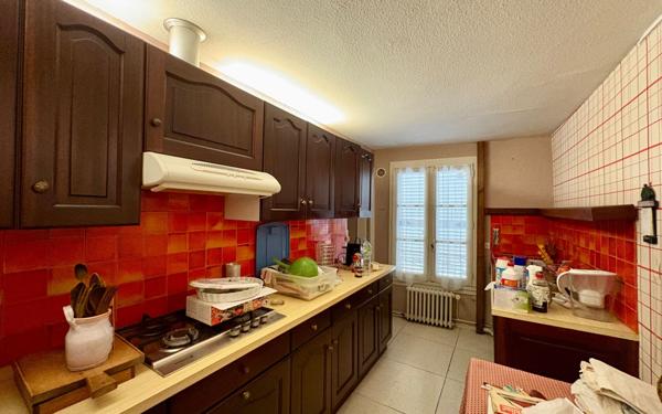 Maison à vendre    7 pièces •  Niort