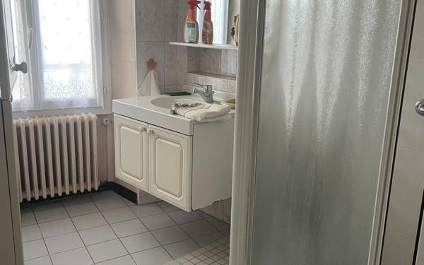 Maison à vendre    7 pièces •  Niort