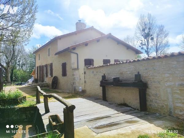 ANCIEN MOULIN TRANSFORME EN HABITATION Rénové entièrement