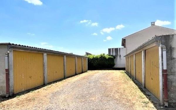 Stationnement à louer    13 m2 Albi