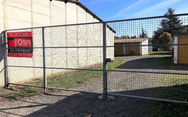 Stationnement à louer    13 m2 Albi