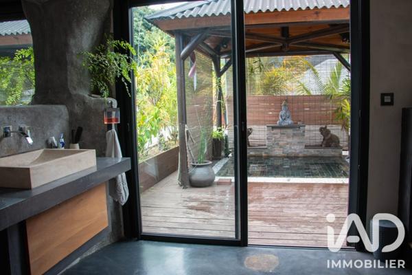 Maison à vendre 4 pièces 209 m² Entre-Deux