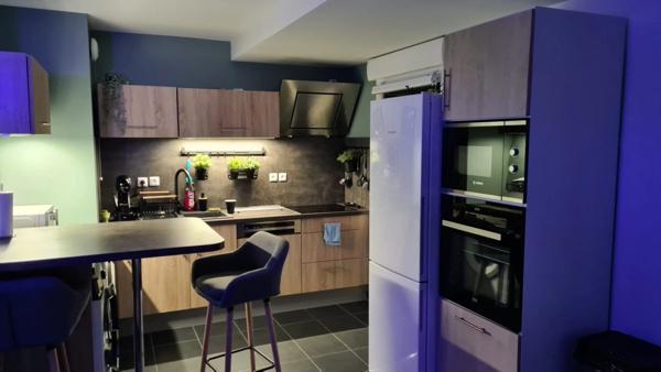 AMNEVILLE - APPARTEMENT 3 PIÈCES AVEC 2 CHAMBRES ! PARKING ET BALCON !