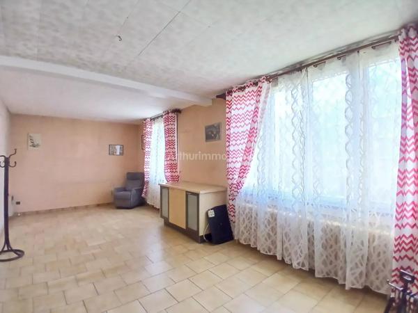 Vente                                                      Immeuble
                        
                     7 pièces                      150 m2                     à Valenton