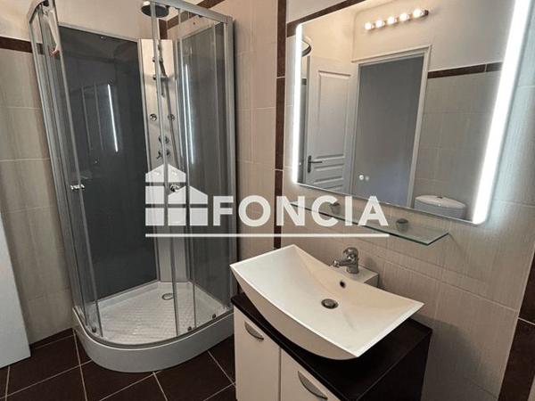 Location Appartement 2 pièces 46.89 m² - 5 PLACE DE LA MAIRIE Ceyras 34800