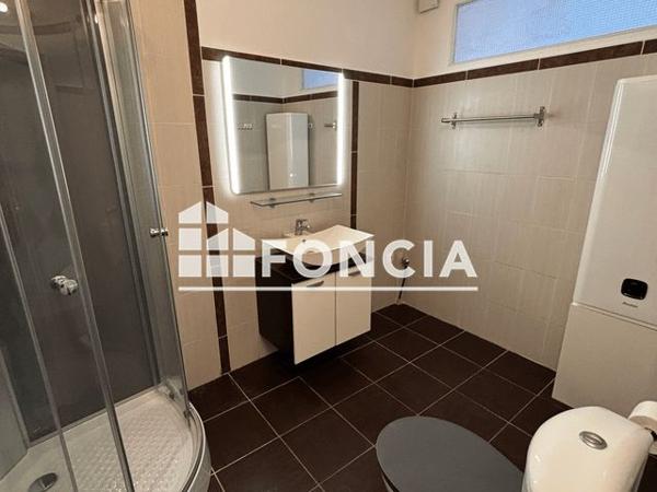 Location Appartement 2 pièces 46.89 m² - 5 PLACE DE LA MAIRIE Ceyras 34800