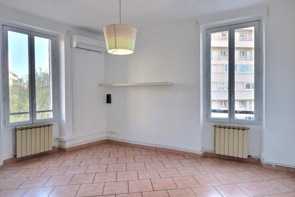 Grand T2---Double Exposition---Baille---Lodi---