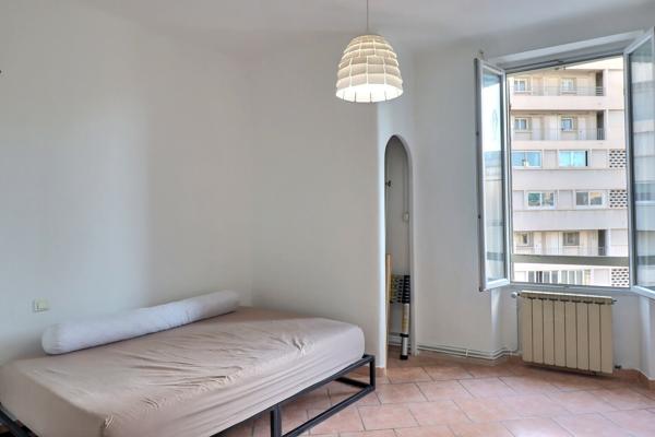 Grand T2---Double Exposition---Baille---Lodi---