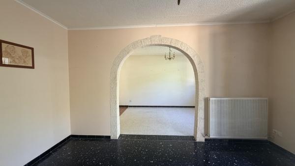 Vente Maison au calme avec terrasse et garage à La Ciotat dans un havre de paix