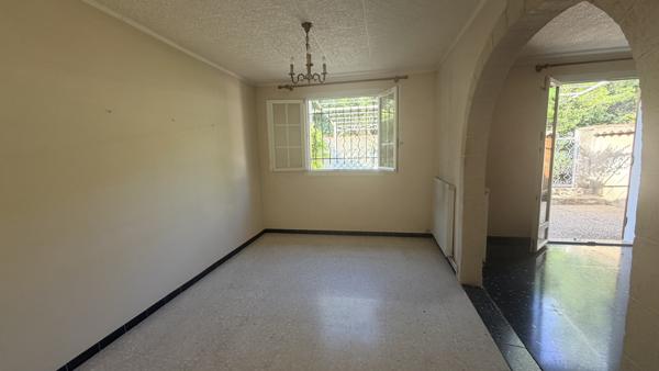 Vente Maison au calme avec terrasse et garage à La Ciotat dans un havre de paix