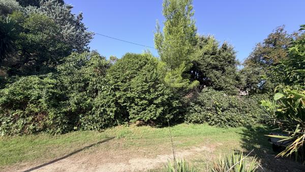 Vente Maison au calme avec terrasse et garage à La Ciotat dans un havre de paix