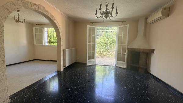 Vente Maison au calme avec terrasse et garage à La Ciotat dans un havre de paix