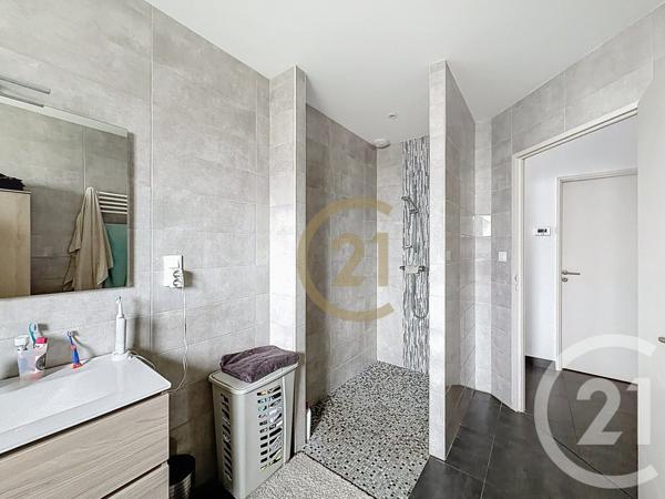 Maison à vendre  6 pièces - 112,21 m2 LYOFFANS - 70