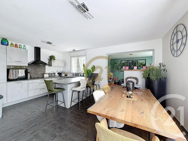 Maison à vendre  6 pièces - 112,21 m2 LYOFFANS - 70