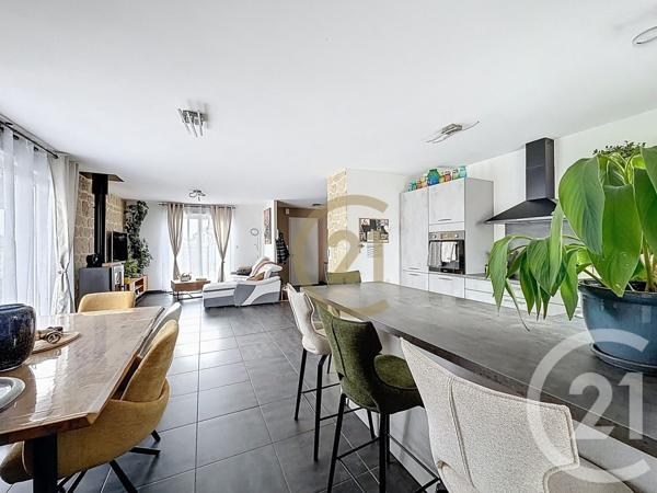 Maison à vendre  6 pièces - 112,21 m2 LYOFFANS - 70
