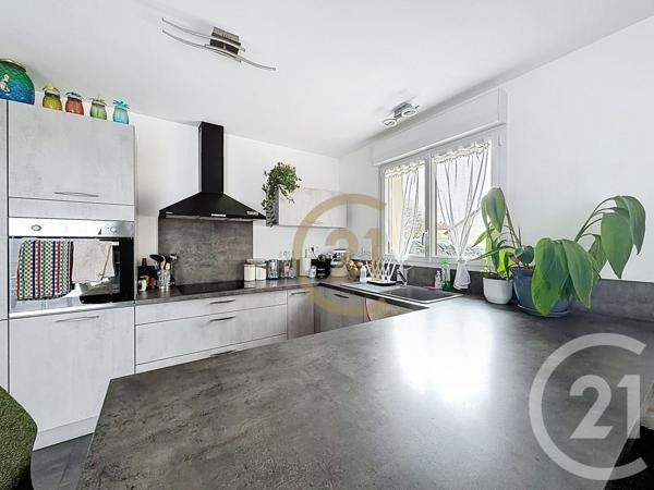 Maison à vendre  6 pièces - 112,21 m2 LYOFFANS - 70