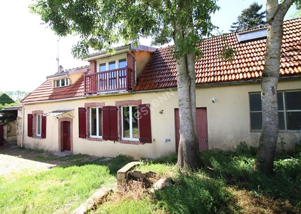 Maison ancienne de 3 chambres avec grande dépendance proche EPERNON