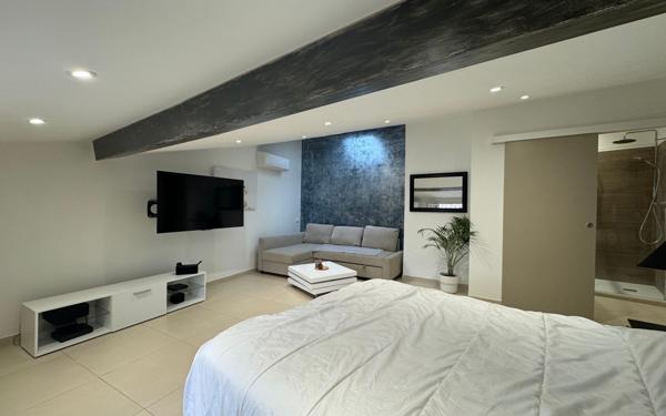 Appartement à vendre    2 pièces • 42,90 m2 L'Isle-sur-la-Sorgue