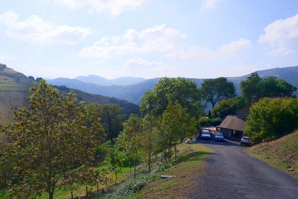 Ancienne ferme ardéchoise rénovée avec vue - 284 m²