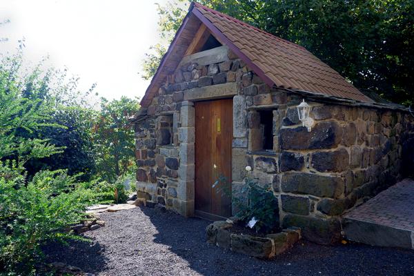 Ancienne ferme ardéchoise rénovée avec vue - 284 m²