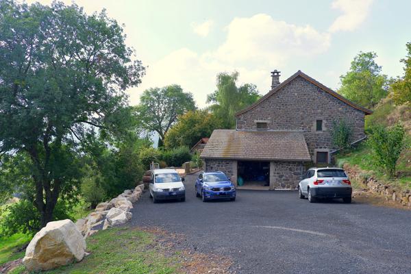 Ancienne ferme ardéchoise rénovée avec vue - 284 m²