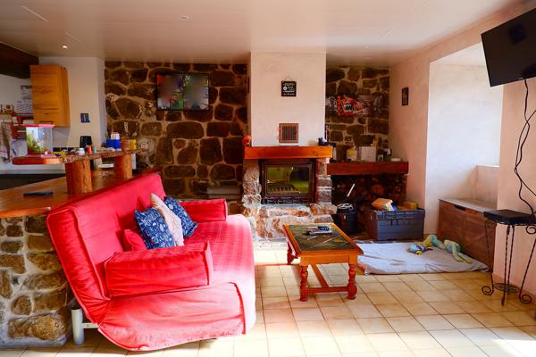 Ancienne ferme ardéchoise rénovée avec vue - 284 m²