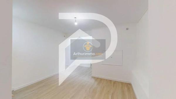 Vente                                                      Maison
                        
                     6 pièces                      159 m2                     à L'Étang-la-Ville