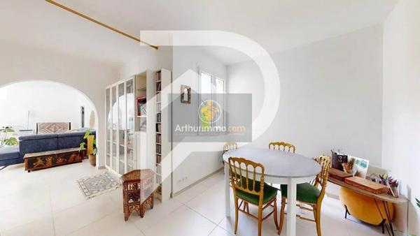 Vente                                                      Maison
                        
                     6 pièces                      159 m2                     à L'Étang-la-Ville