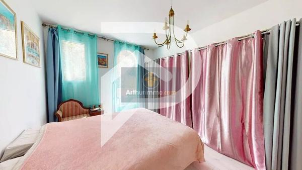 Vente                                                      Maison
                        
                     6 pièces                      159 m2                     à L'Étang-la-Ville