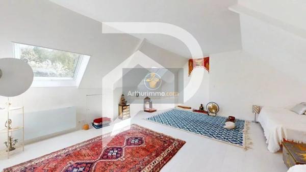 Vente                                                      Maison
                        
                     6 pièces                      159 m2                     à L'Étang-la-Ville