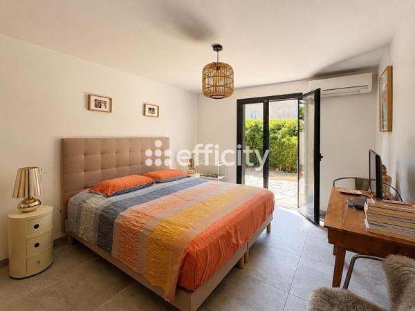 Maison
         6 pièces
        - 143 m² Bien prestige 835 000 € *