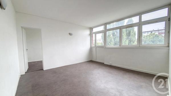 Appartement F2 à vendre  2 pièces - 42 m 2   CORBEIL ESSONNES  - 91
