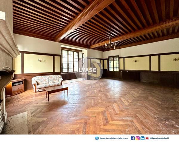 Chalon-sur-Saône (71100) Propriété 1200 m² | 13 000 m² de terrain
