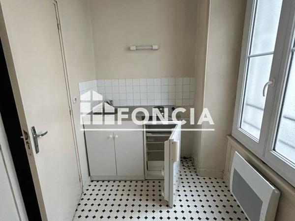 Location Studio 26.92 m² - 20 RUE HOCHE Angers 49100