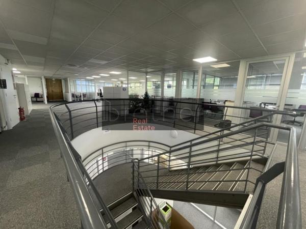 Bureau de 787 m² à louer à Bordeaux Ouest-Merignac