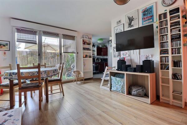 À VENDRE ,  PIÈCES AVEC EXTÉRIEUR PLEIN SUD ? PROCHE MÉTRO LIGNE 12