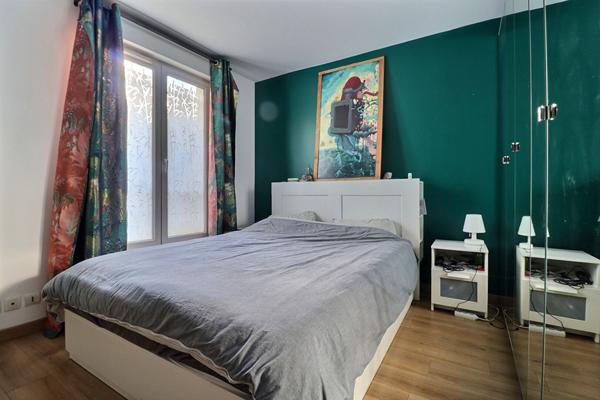 À VENDRE ,  PIÈCES AVEC EXTÉRIEUR PLEIN SUD ? PROCHE MÉTRO LIGNE 12