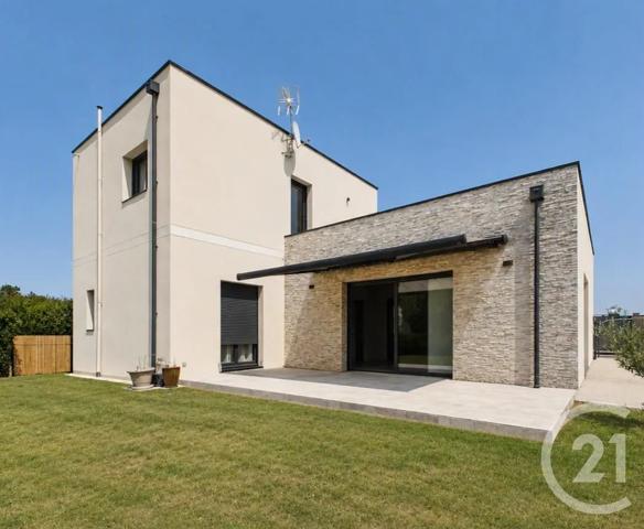 Maison à vendre  5 pièces - 160 m 2   CHARTRES  - 28