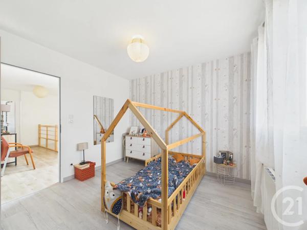 Maison à vendre  5 pièces - 160 m 2   CHARTRES  - 28