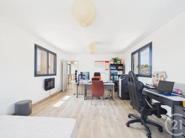 Maison à vendre  5 pièces - 160 m 2   CHARTRES  - 28