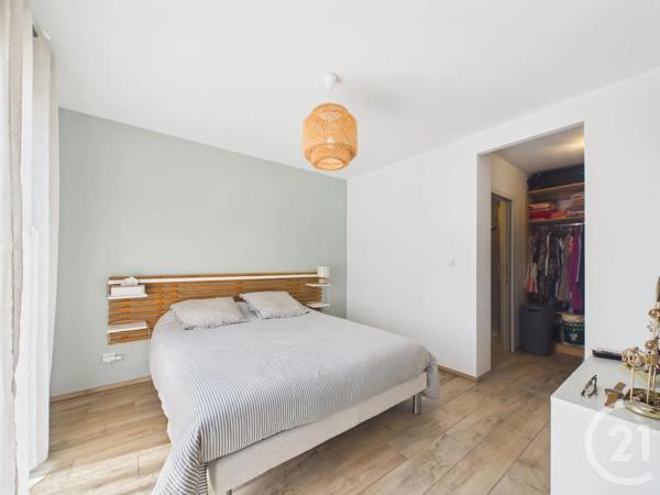 Maison à vendre  5 pièces - 160 m 2   CHARTRES  - 28