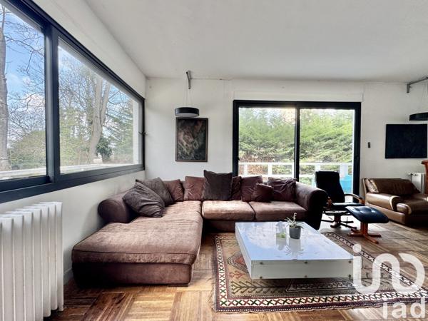 Maison d’architecte 9 pièces de 240 m² à Le Pecq (78230)