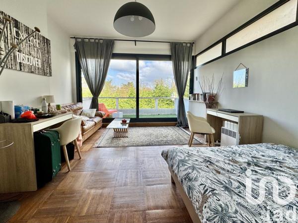 Maison d’architecte 9 pièces de 240 m² à Le Pecq (78230)