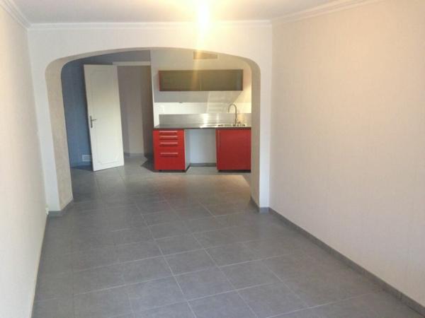 Maison à louer    4 pièces • 125 m2 Vielmur-sur-Agout