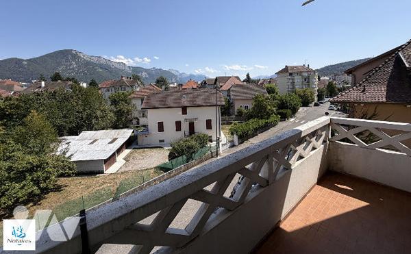 Annecy Triangle d'Or - Appartement T4 de charme avec balcons